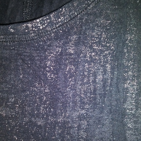 Top - Picture 3 of 4